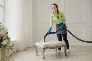 Химчистка дивана от специалистов Clean House